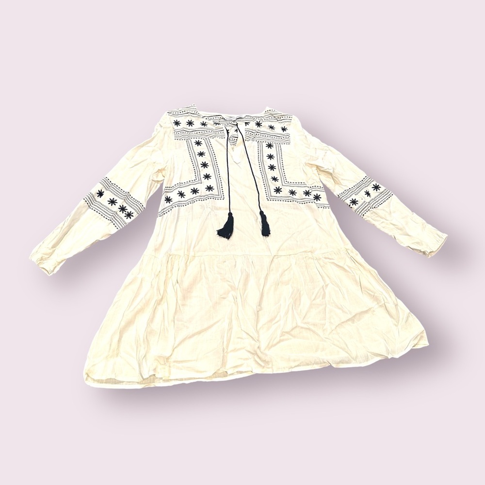 cupcakes & cashmere Cream and Black Embroidered Tunic Dress Size Medium